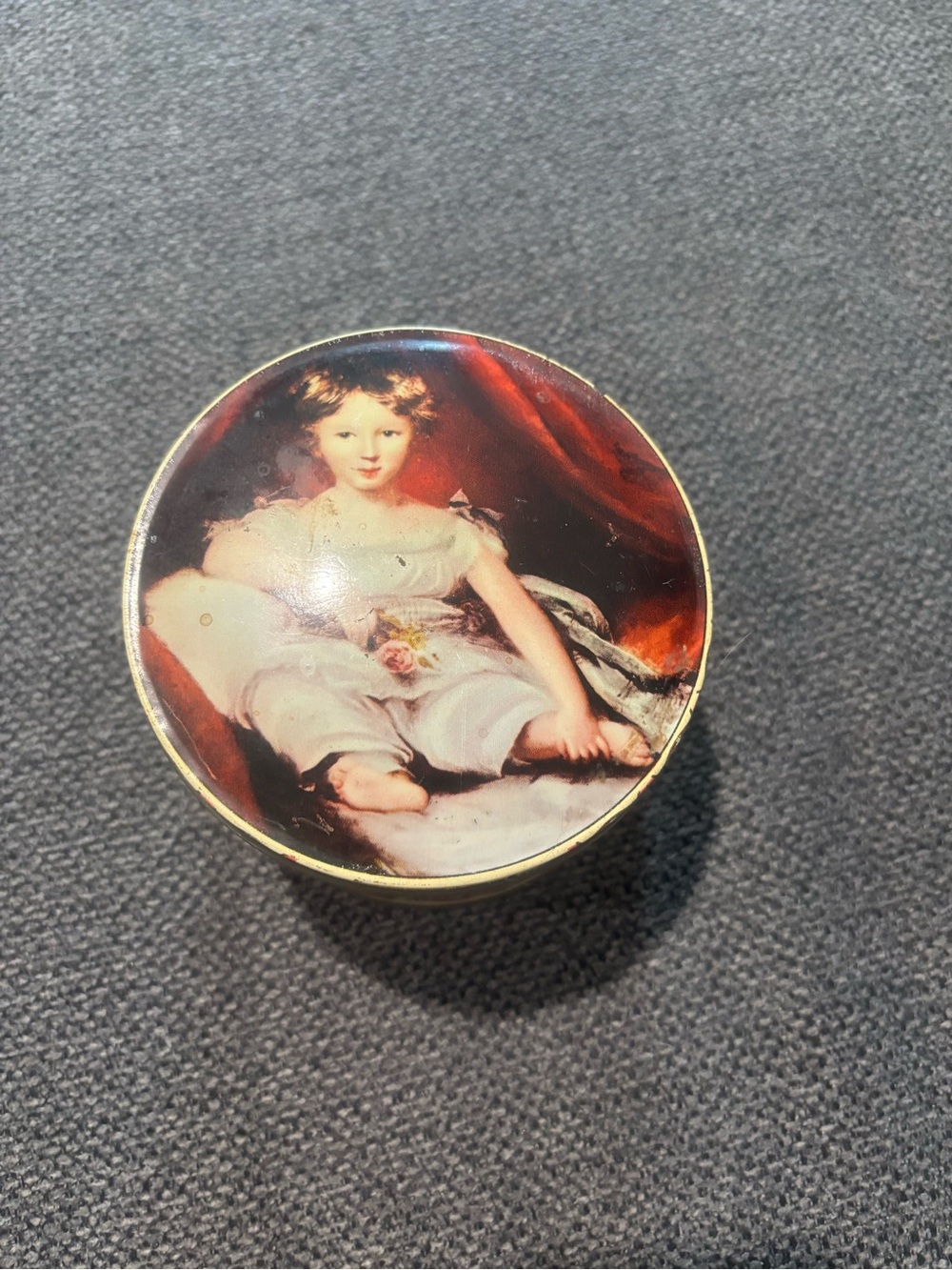 Vintage Thornes England Gold-Tone High Class Confectionery Tin with Portrait Lid